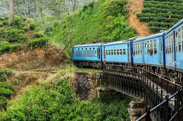Ella, Uva District, Uva, Sri Lanka, Southern Asia. Moments of the scenic train ride