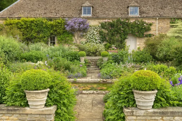 Framed Print : Elton Hall Gardens, Elton, Cambridgeshire, England