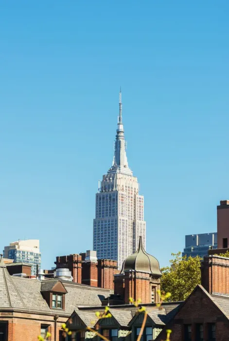Framed Print : Empire state building from the High line park, New York, USA Framed Print : Empire state building from the High line park, New York, USA