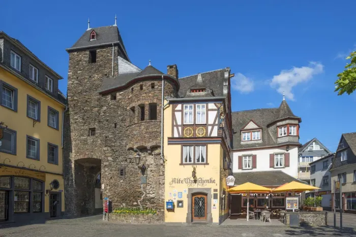 Framed Print : Ender Gate with Alte Thorschenke, Cochem, Mosel valley, Eifel, Rhineland-Palatinate Framed Print : Ender Gate with Alte Thorschenke, Cochem, Mosel valley, Eifel, Rhineland-Palatinate