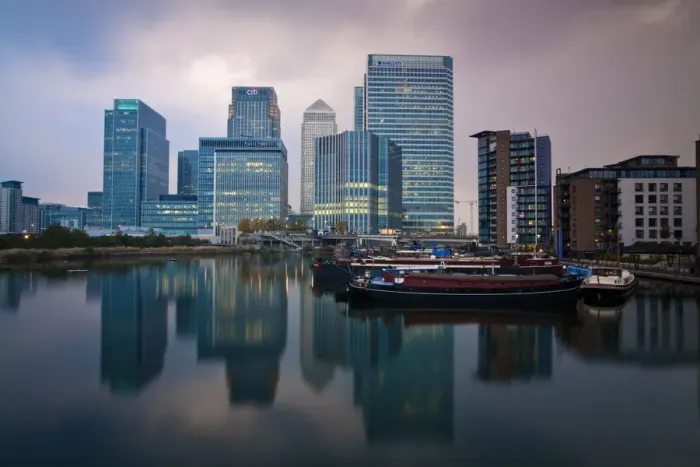 Framed Print : Endland, London, Canary Wharf Framed Print : Endland, London, Canary Wharf