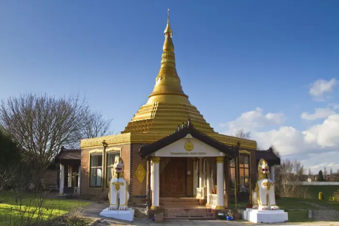 Framed Print : England, Birmingham, Edgbaston, Dhamma Talaka Peace Pagoda Framed Print : England, Birmingham, Edgbaston, Dhamma Talaka Peace Pagoda