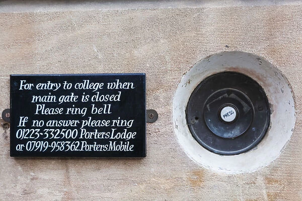 England, Cambridgeshire, Cambridge, Old Fashioned College Doorbell