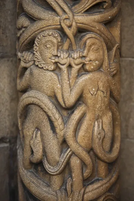 Framed Print : England. Carvings on the Norman entrance to Lincoln Cathedral Framed Print : England. Carvings on the Norman entrance to Lincoln Cathedral