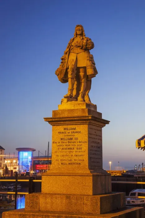 Framed Print : England, Devon, Brixham, Brixham Harbour, Statue of William Prince of Orange, William III Framed Print : England, Devon, Brixham, Brixham Harbour, Statue of William Prince of Orange, William III