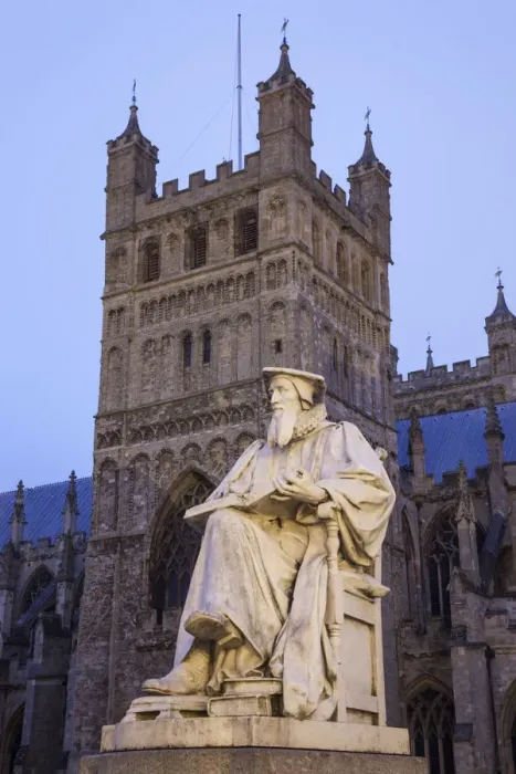 Framed Print : England, Devon, Exeter, The Cathedral, Statue of Richard Hooker 1554-1600