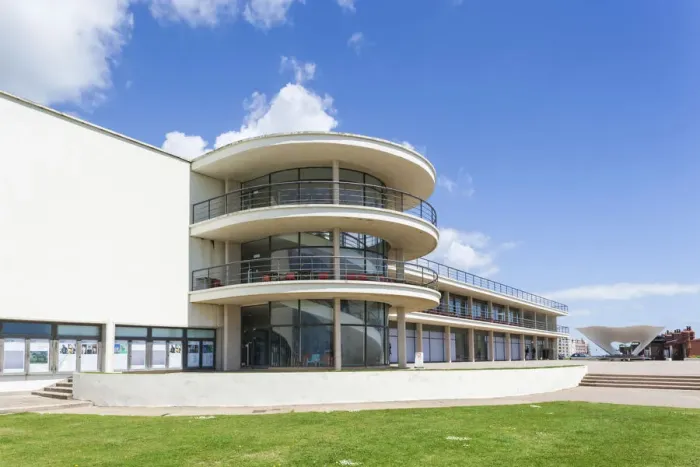 Framed Print : England, East Sussex, Bexhill, The De la Warr Pavilion Framed Print : England, East Sussex, Bexhill, The De la Warr Pavilion
