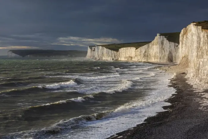 Framed Print : England, East Sussex, Eastbourne, Birling Gap, The Seven Sisters Cliffs and Beach Framed Print : England, East Sussex, Eastbourne, Birling Gap, The Seven Sisters Cliffs and Beach