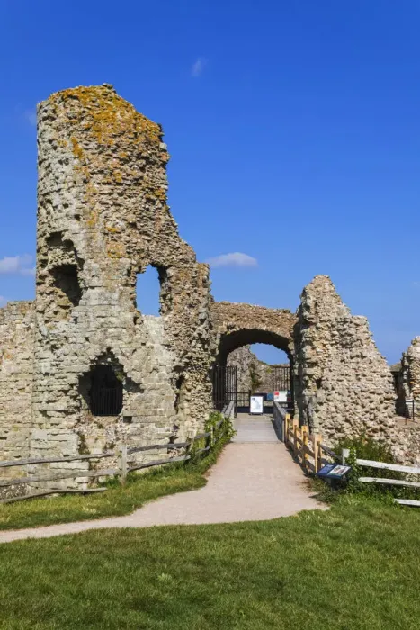 Framed Print : England, East Sussex, Pevensey, Pevensey Castle Framed Print : England, East Sussex, Pevensey, Pevensey Castle