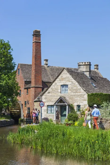 Framed Print : England, Gloucestershire, Cotswolds, Lower Slaughter