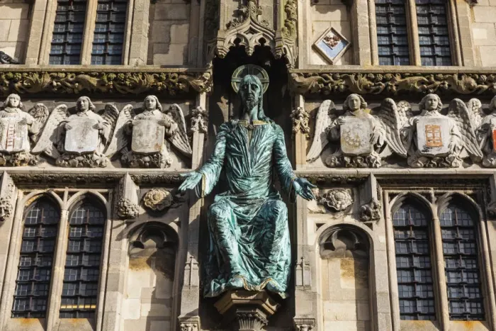 Framed Print : England, Kent, Canterbury, Canterbury Cathedral, Bronze Figure of Christ On Cathedral