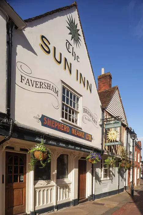 Framed Print : England, Kent, Faversham, West Street, The Shepherd Neame Sun Inn Pub and Hotel Framed Print : England, Kent, Faversham, West Street, The Shepherd Neame Sun Inn Pub and Hotel