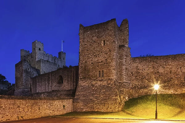 England, Kent, Medway, Rochester, Rochester Castle Illuminated at Night