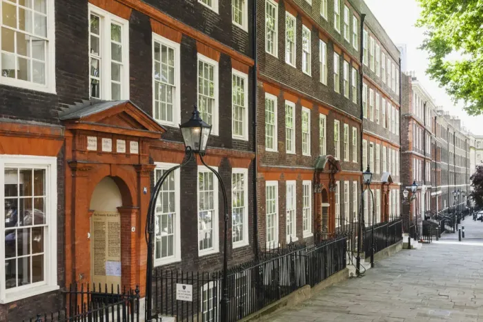 Framed Print : England, London, City of London, Inns of Court, Inner Temple, Kings Bench Walk Framed Print : England, London, City of London, Inns of Court, Inner Temple, Kings Bench Walk