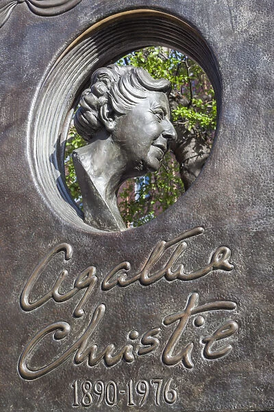 England, London, Covent Garden, Agatha Christie Memorial Statue by Ben Twiston-Davies