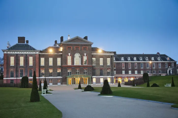 Framed Print : England, London, Kensington, Kensington Palace Framed Print : England, London, Kensington, Kensington Palace