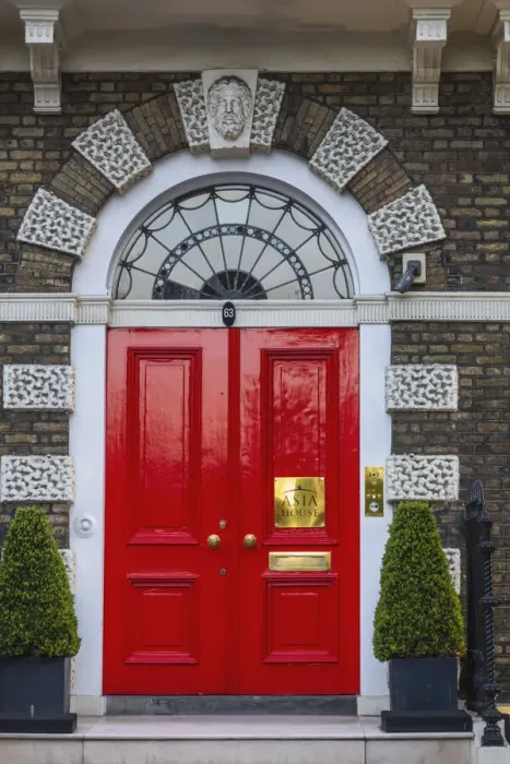 Framed Print : England, London, Marylebone, New Cavendish Street, Asia House, Doorway Entrance Framed Print : England, London, Marylebone, New Cavendish Street, Asia House, Doorway Entrance