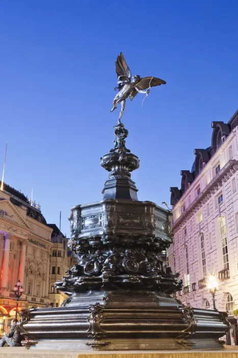 Framed Print : England, London, Soho, Piccadilly Circus, Eros Statue Framed Print : England, London, Soho, Piccadilly Circus, Eros Statue