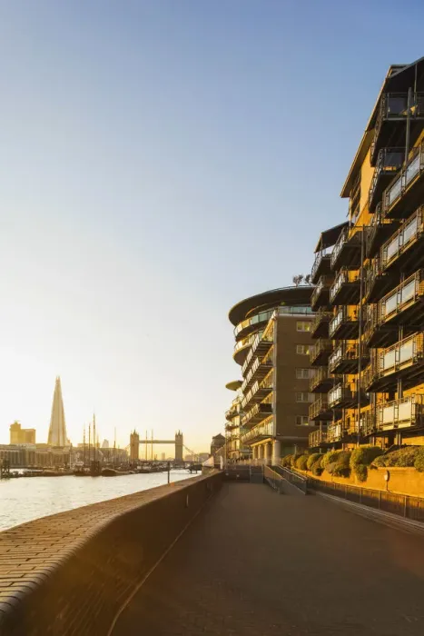Framed Print : England, London, Wapping, Cinnabar Wharf Riverside Residential Apartment Complex Framed Print : England, London, Wapping, Cinnabar Wharf Riverside Residential Apartment Complex