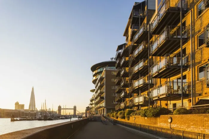 Framed Print : England, London, Wapping, Cinnabar Wharf Riverside Residential Apartment Complex Framed Print : England, London, Wapping, Cinnabar Wharf Riverside Residential Apartment Complex