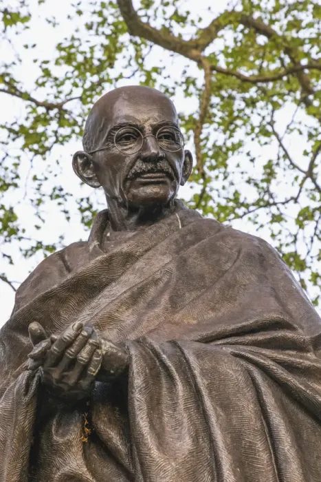 Framed Print : England, London, Westminster, Parliiament Square, The Mahatma Gandhi Statue