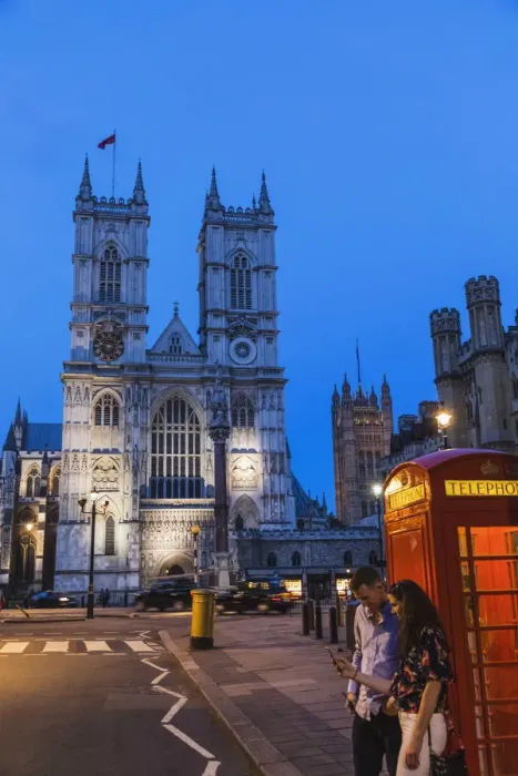 Framed Print : England, London, Westminster, Westminster Abbey at Night Framed Print : England, London, Westminster, Westminster Abbey at Night
