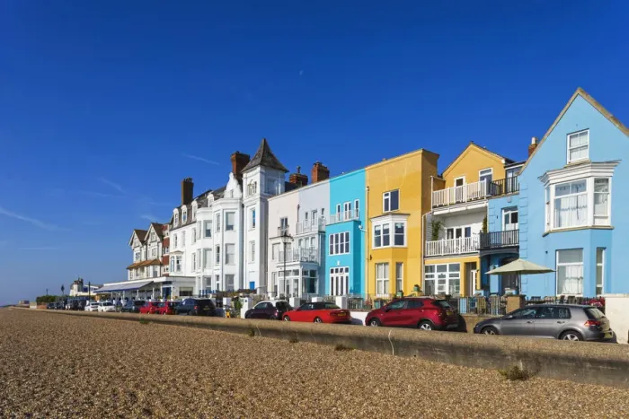 Framed Print : England, Suffolk, Aldeburgh, Aldeburgh Beach and Colourful Seafront Buildings Framed Print : England, Suffolk, Aldeburgh, Aldeburgh Beach and Colourful Seafront Buildings