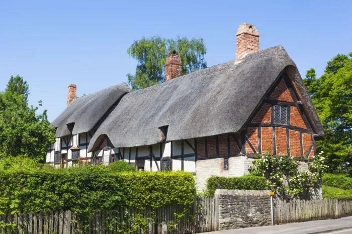 Framed Print : England, Warwickshire, Cotswolds, Stratford-Upon-Avon, Anne Hathaways Cottage Framed Print : England, Warwickshire, Cotswolds, Stratford-Upon-Avon, Anne Hathaways Cottage