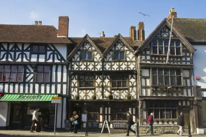 Framed Print : England, Warwickshire, Stratford-upon-Avon, High Street Framed Print : England, Warwickshire, Stratford-upon-Avon, High Street