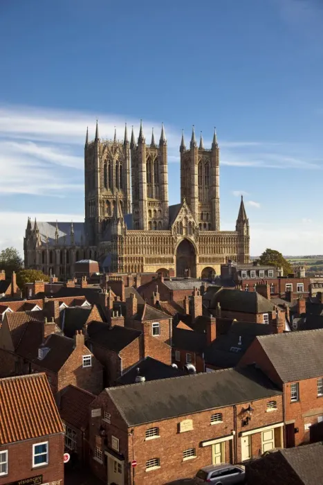 Framed Print : England. The west front of Lincoln cathedral sits high above the cityscape Framed Print : England. The west front of Lincoln cathedral sits high above the cityscape