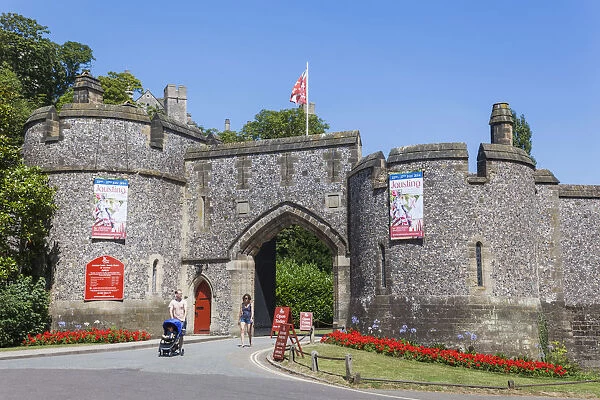 England, West Sussex, Arundel, Arundel Castle, Main Gate