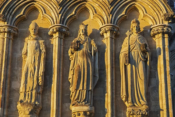 England, Wiltshire, Salisbury, Salisbury Cathedral, Exterior Statues of Figures depicting