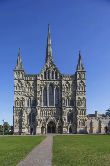 Framed Print : England, Wiltshire, Salisbury, Salisbury Cathedral Framed Print : England, Wiltshire, Salisbury, Salisbury Cathedral
