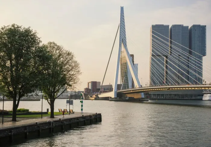 Framed Print : Erasmus Bridge and De Rotterdam, Wilhelminakade, Rotterdam, Netherlands Framed Print : Erasmus Bridge and De Rotterdam, Wilhelminakade, Rotterdam, Netherlands