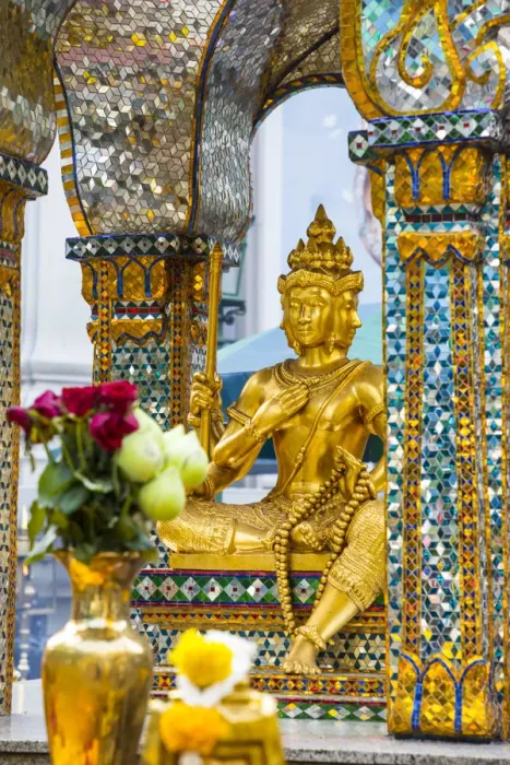 Framed Print : Erawan Shrine, Lumphini, Bangkok, Thailand