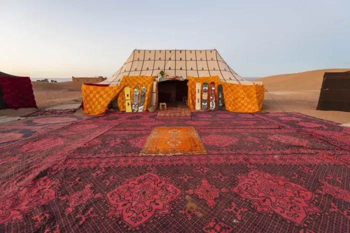 Framed Print : Erg Chigaga, Sahara desert, Morocco. Campsite Framed Print : Erg Chigaga, Sahara desert, Morocco. Campsite