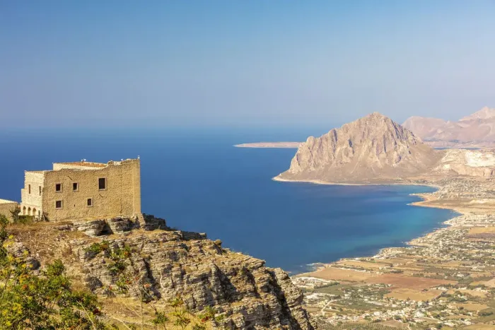 Framed Print : Erice, Sicily. View of the spanish quarter and Monte Cofano in the background Framed Print : Erice, Sicily. View of the spanish quarter and Monte Cofano in the background