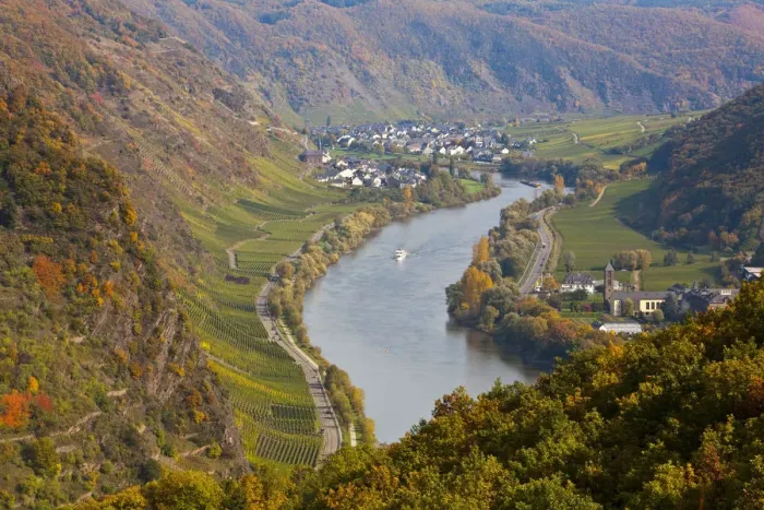 Framed Print : Ernst & Mosel River, Rhineland / Mosel Valley, Germany Framed Print : Ernst & Mosel River, Rhineland / Mosel Valley, Germany