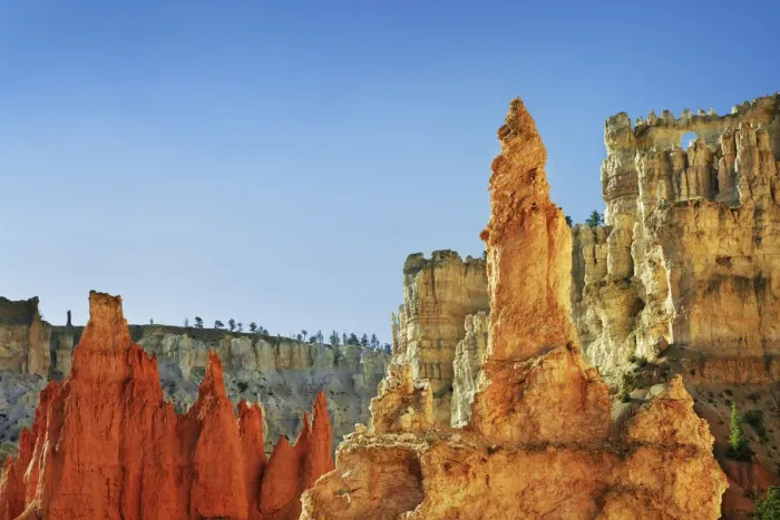 Framed Print : Erosion landscape in Bryce Canyon at Peekaboo Trail - USA, Utah, Garfield, Bryce Canyon Framed Print : Erosion landscape in Bryce Canyon at Peekaboo Trail - USA, Utah, Garfield, Bryce Canyon