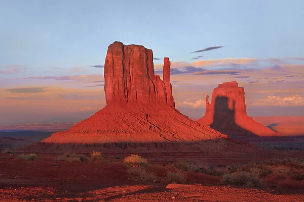 Erosion landscape at the Mittens in Monument Valley - USA, Arizona, Coconino