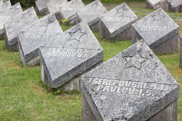 Estonia, Western Estonia Islands, Saaremaa Island, Tehumardi, memorial to Soviet soldiers