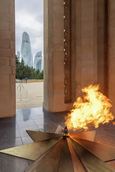 Framed Print : Eternal Flame memorial, Baku, Azerbaijan Framed Print : Eternal Flame memorial, Baku, Azerbaijan