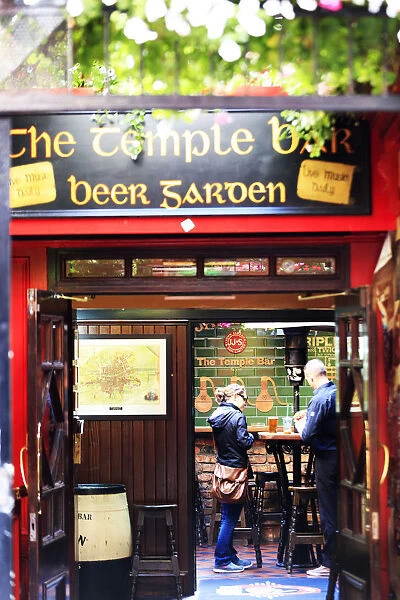 Europe, Dublin, Ireland, Temple bar pub district