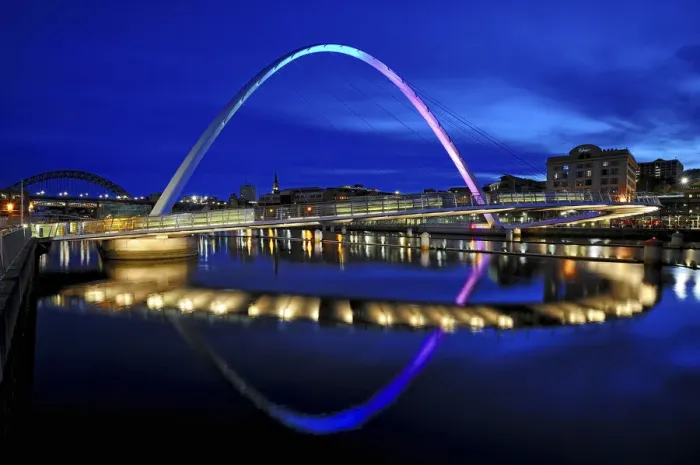 Framed Print : Europe, England, Northumberland, Newcastle, Gateshead Millennium Bridge