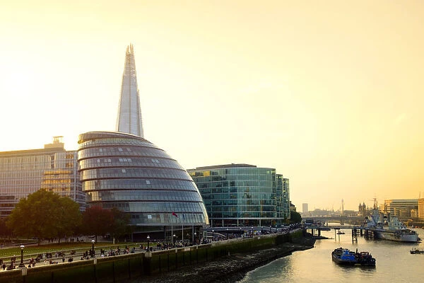 Europe, Great Britain, England, London, the Thames, Shard, City Hall and Thames Path