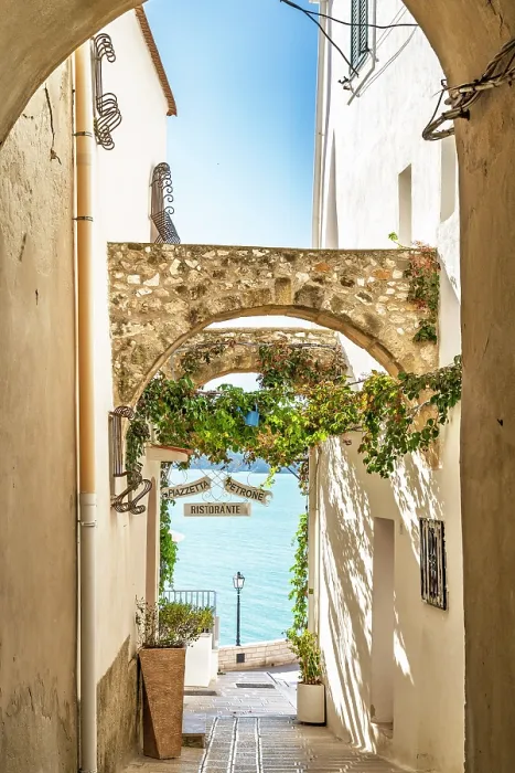 Framed Print : Europe, Italy, Apulia. A narrow street in the small town of Vieste on the Gargano Peninsula Framed Print : Europe, Italy, Apulia. A narrow street in the small town of Vieste on the Gargano Peninsula
