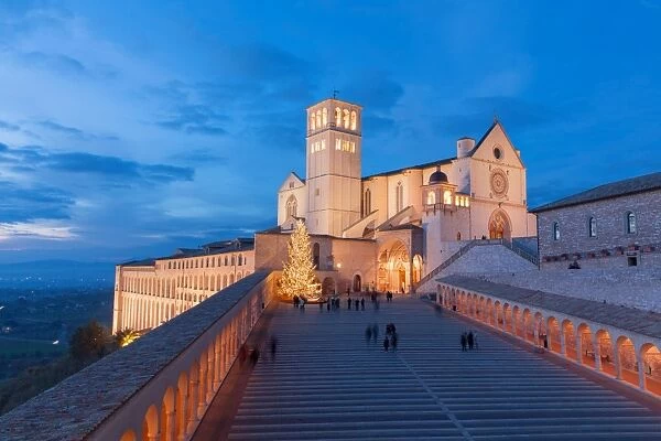 Europe, Italy, Perugia distict, Assisi. The Basilica of St. Francis at dusk