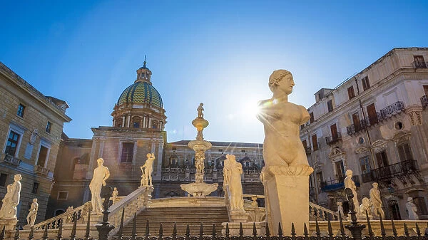 europe, Italy, Sicily. Palermo, piazza Pretoria with the Praetoria fountain