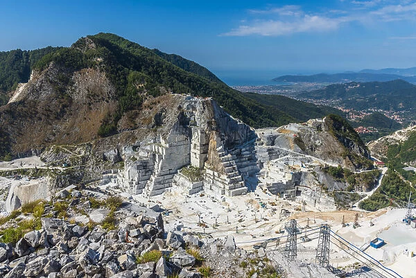 Europe, Italy, Tuscany. The active marble quarry Gioia seen from above