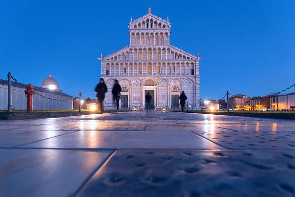 Europe, Italy, Tuscany, Pisa. Cathedral square at dusk